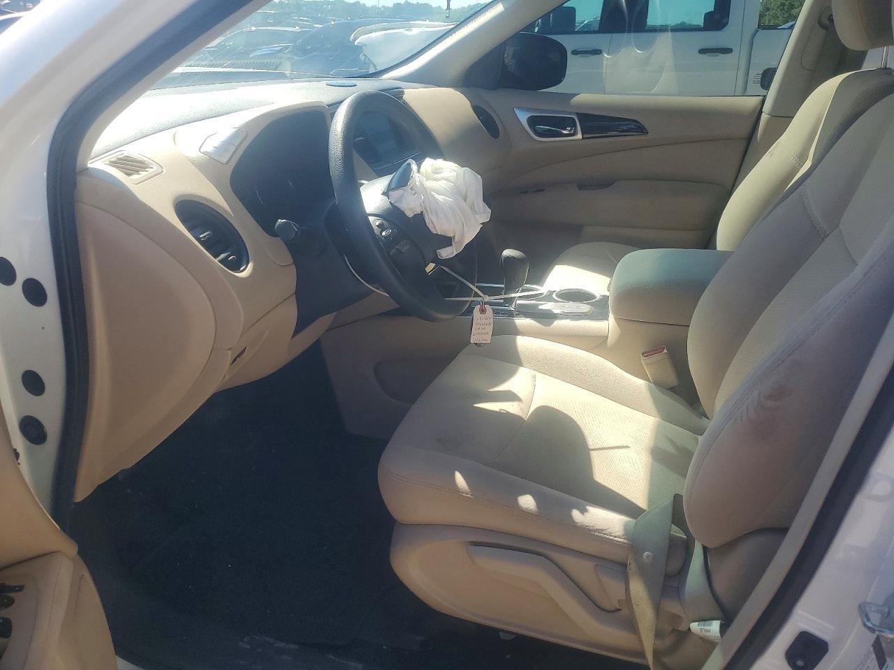 2016 Nissan Pathfinder S - Image 7