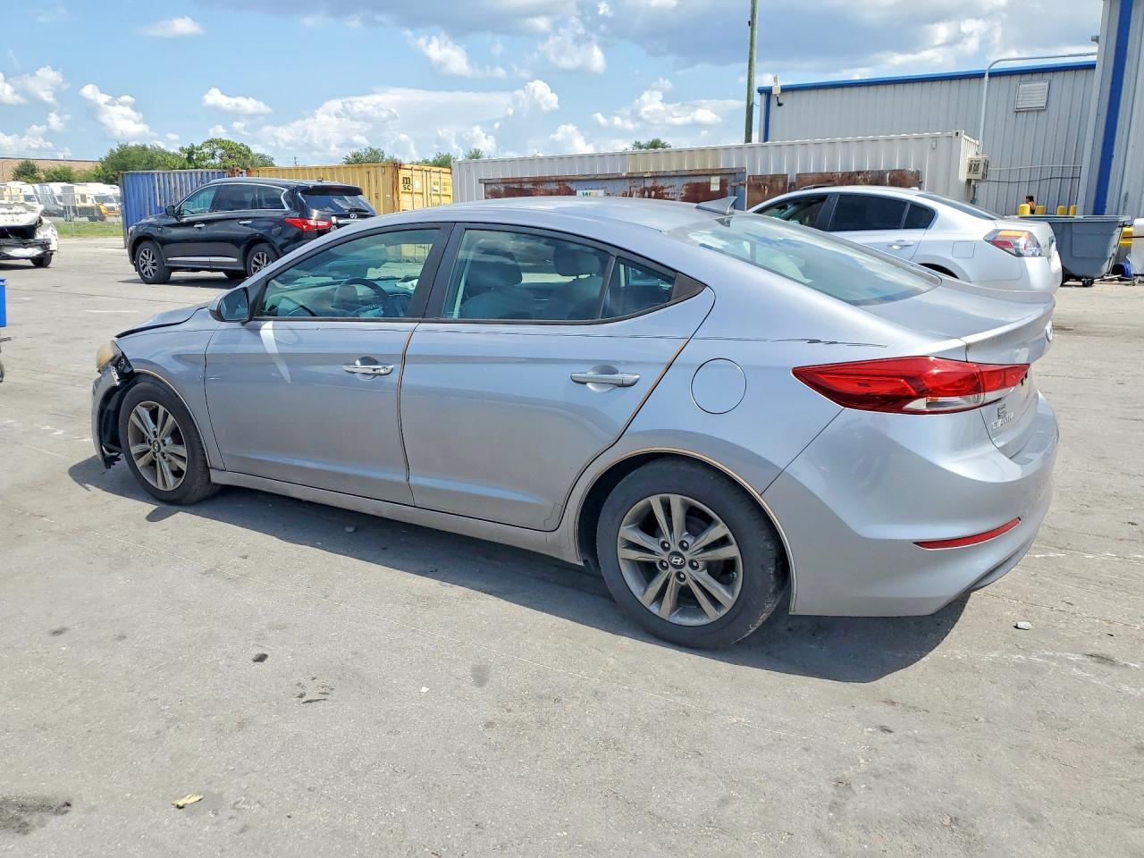2017 Hyundai Elantra Se - Фото 2