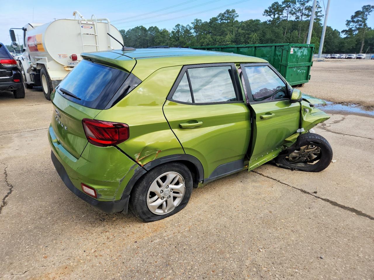2024 Hyundai Venue Se - Image 3