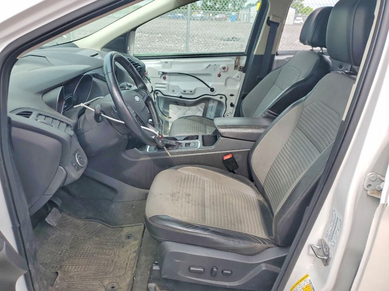 2017 Ford Escape Se - Фото 7