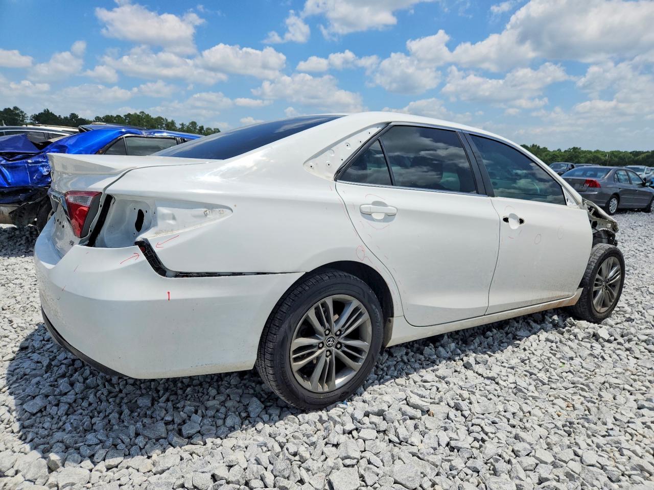 2015 Toyota Camry Se - Фото 3