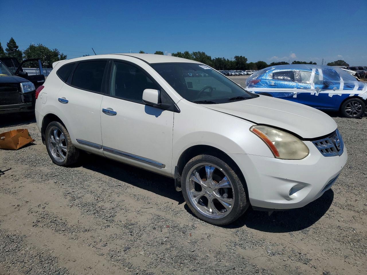 2013 Nissan Rogue S - Фото 4