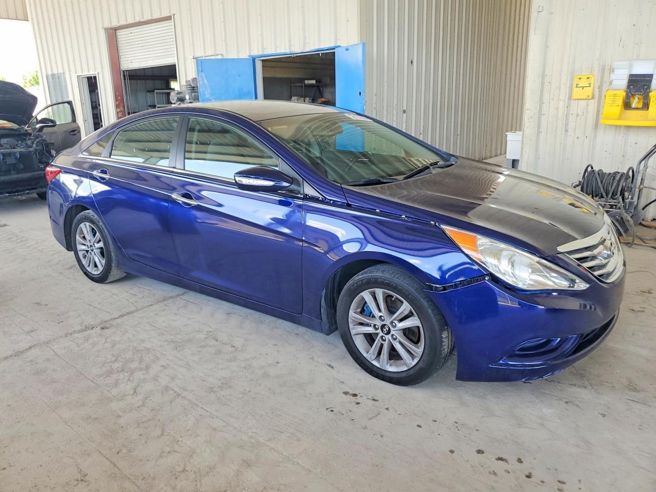2014 Hyundai Sonata Gls - Image 4