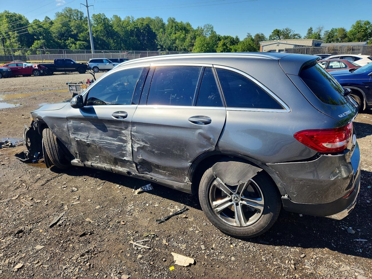 2018 Mercedes-Benz Glc 300 - Image 2
