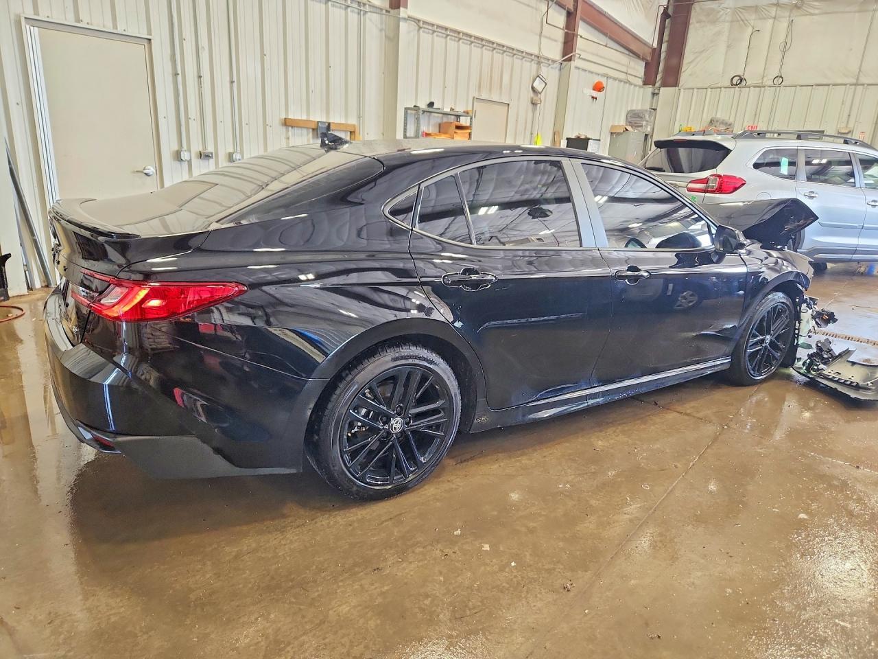 2025 Toyota Camry Se - Image 3