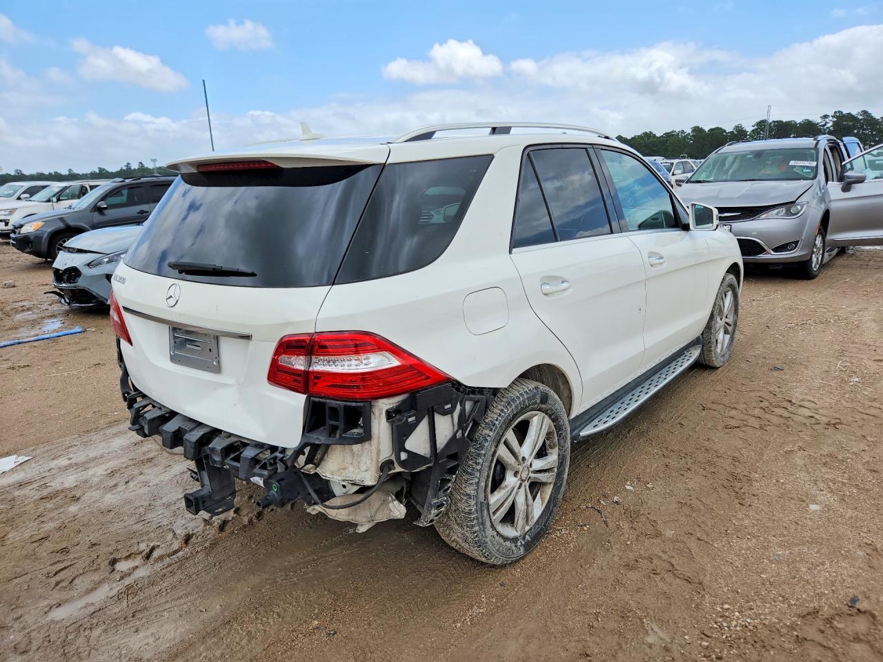2015 Mercedes-Benz Ml 350 - Image 3