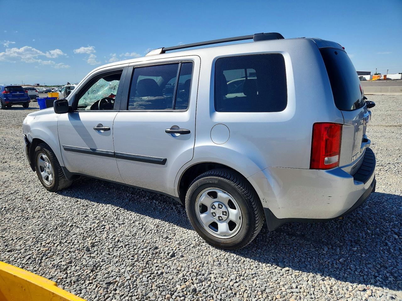 2015 Honda Pilot Lx - Image 2