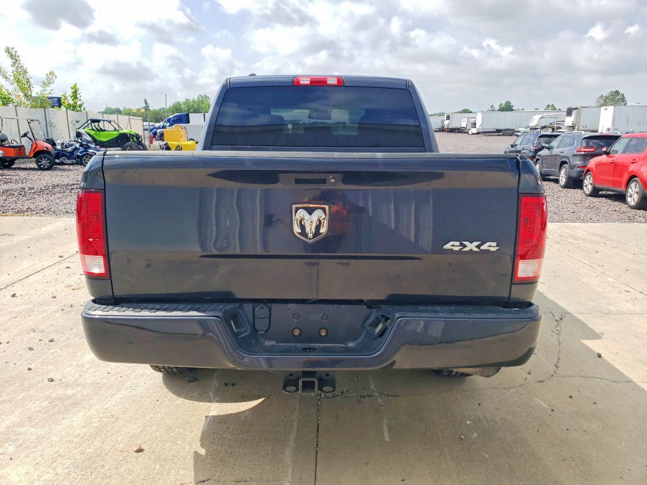 2016 Ram 1500 St - Image 6