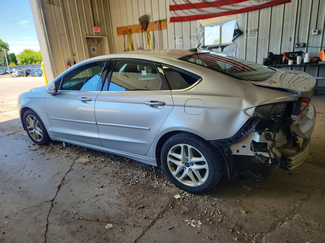 2016 Ford Fusion Se - Фото 2