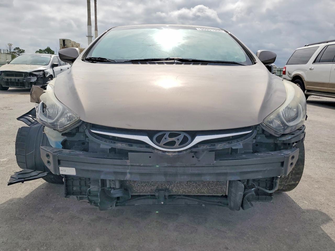 2016 Hyundai Elantra Se - Фото 5
