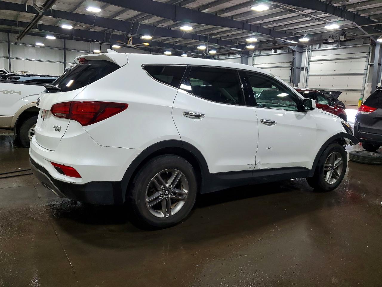 2017 Hyundai Santa Fe Sport 2.4L - Фото 3