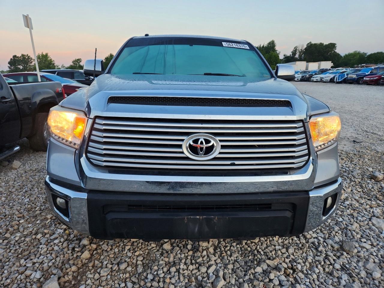 2015 Toyota Tundra Crewmax Limited - Image 5