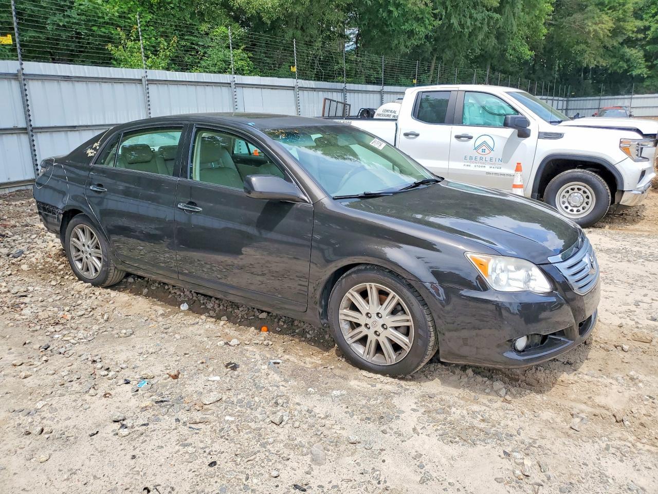 2010 Toyota Avalon Limited - Фото 4