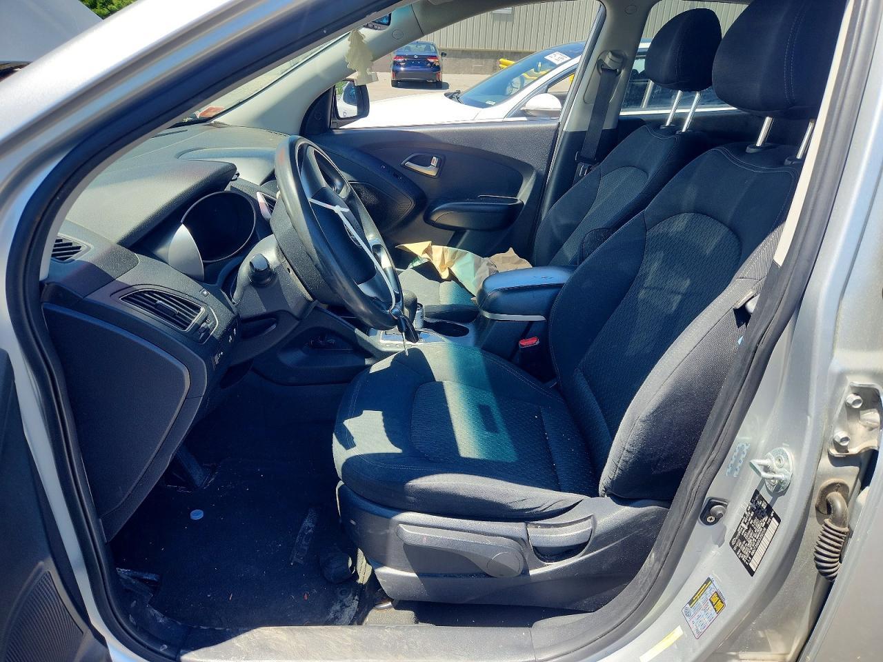 2012 Hyundai Tucson Gl - Image 7