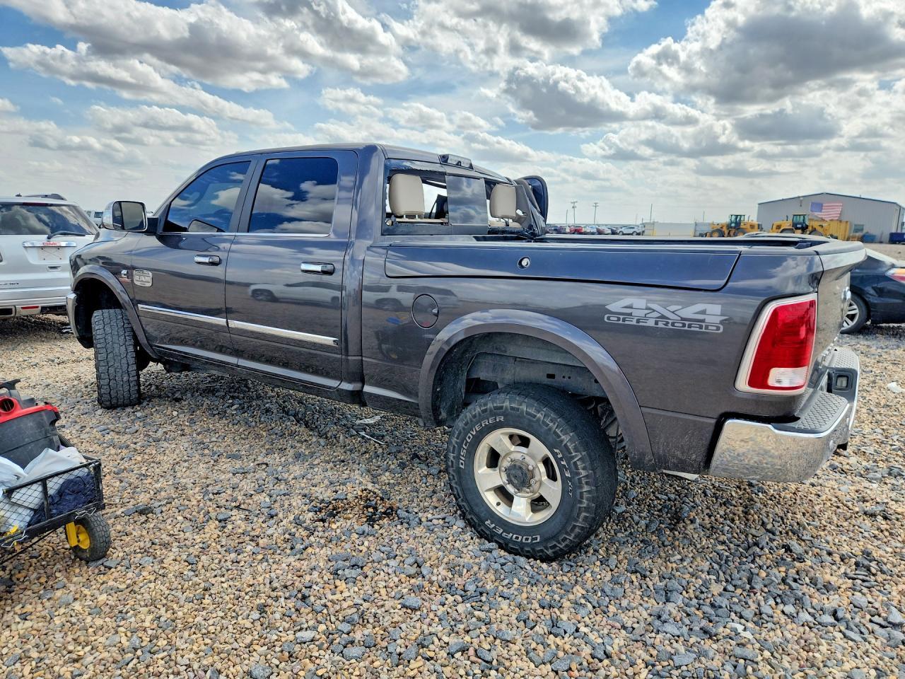 2018 Ram 2500 Longhorn - Фото 2