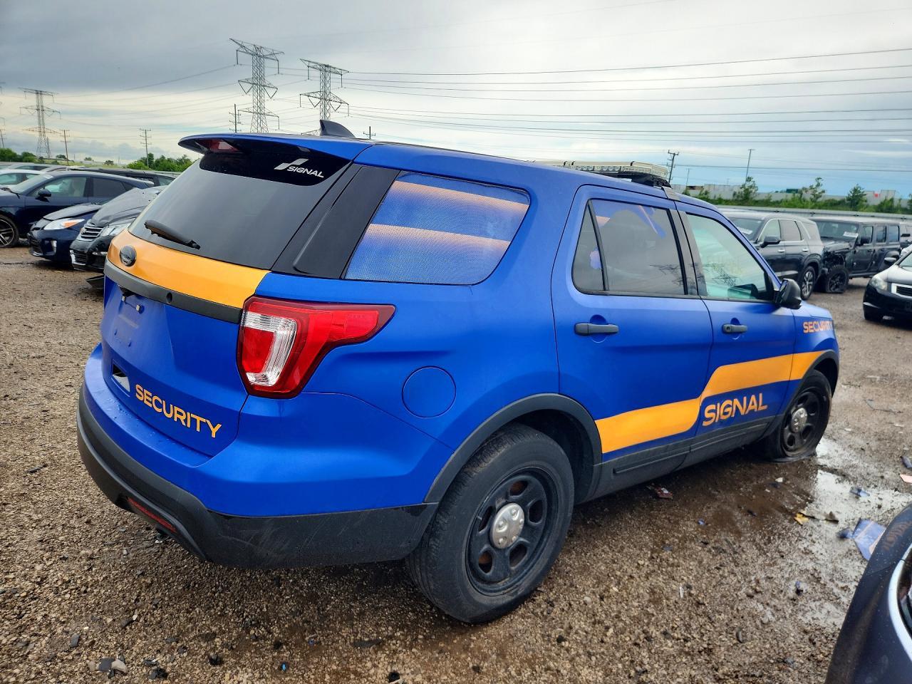 2017 Ford Explorer Police Interceptor - Фото 3