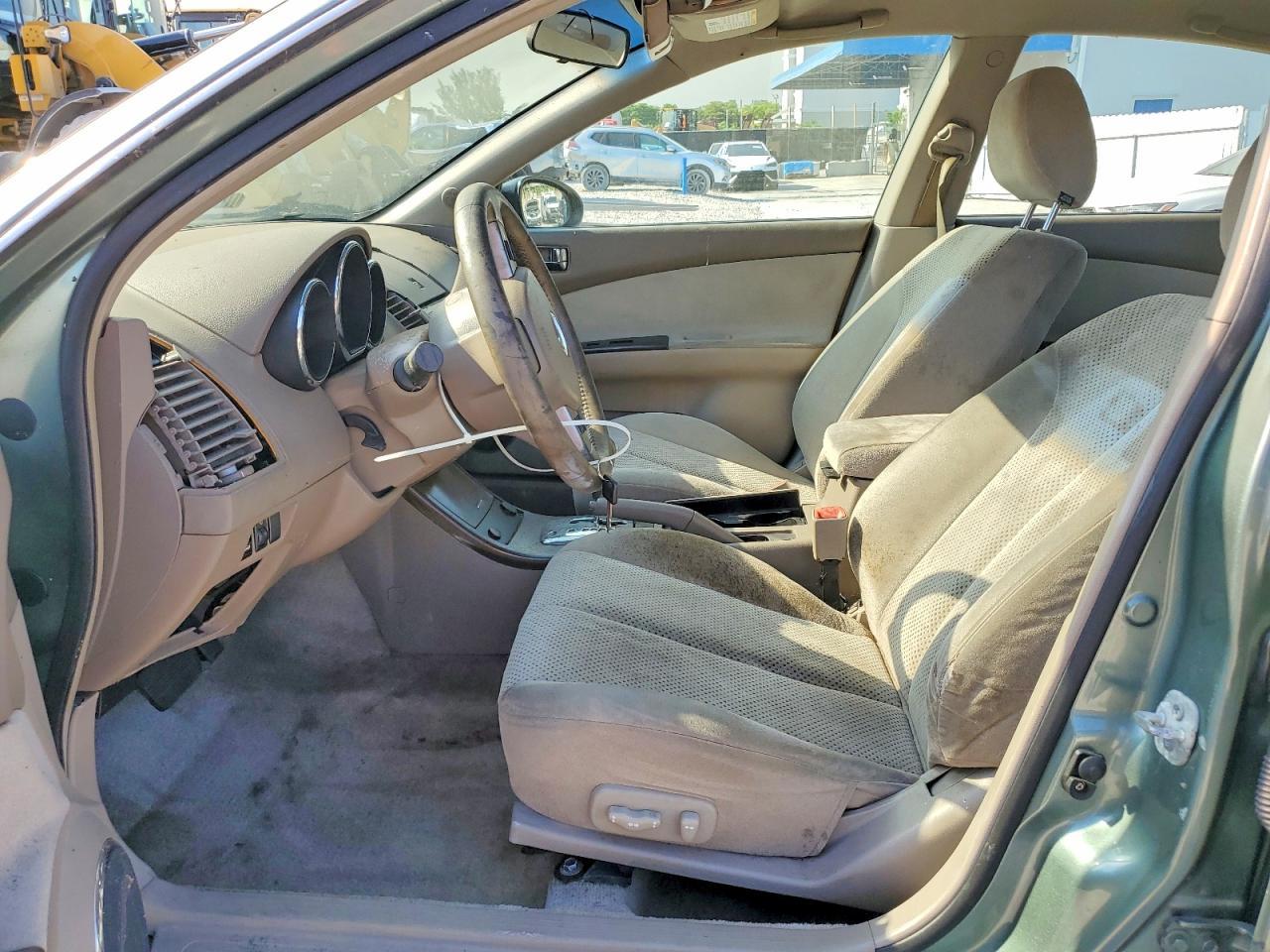 2005 Nissan Altima 2.5 - Фото 7