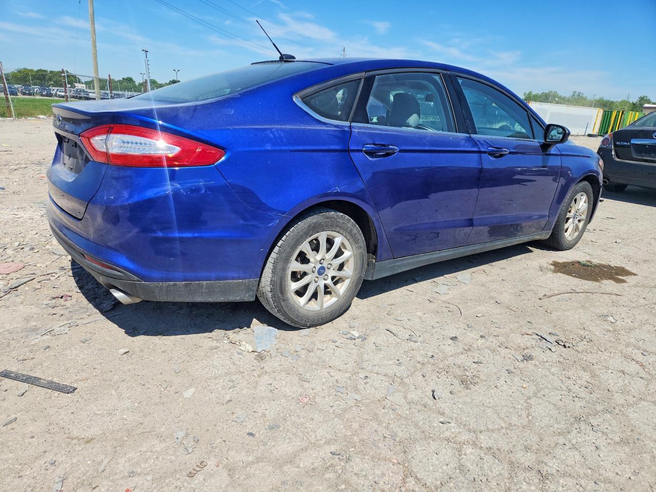 2016 Ford Fusion S - Фото 3