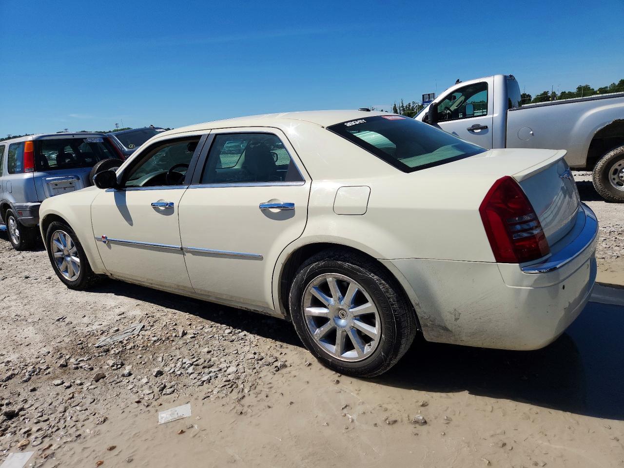 2006 Chrysler 300C - Image 2