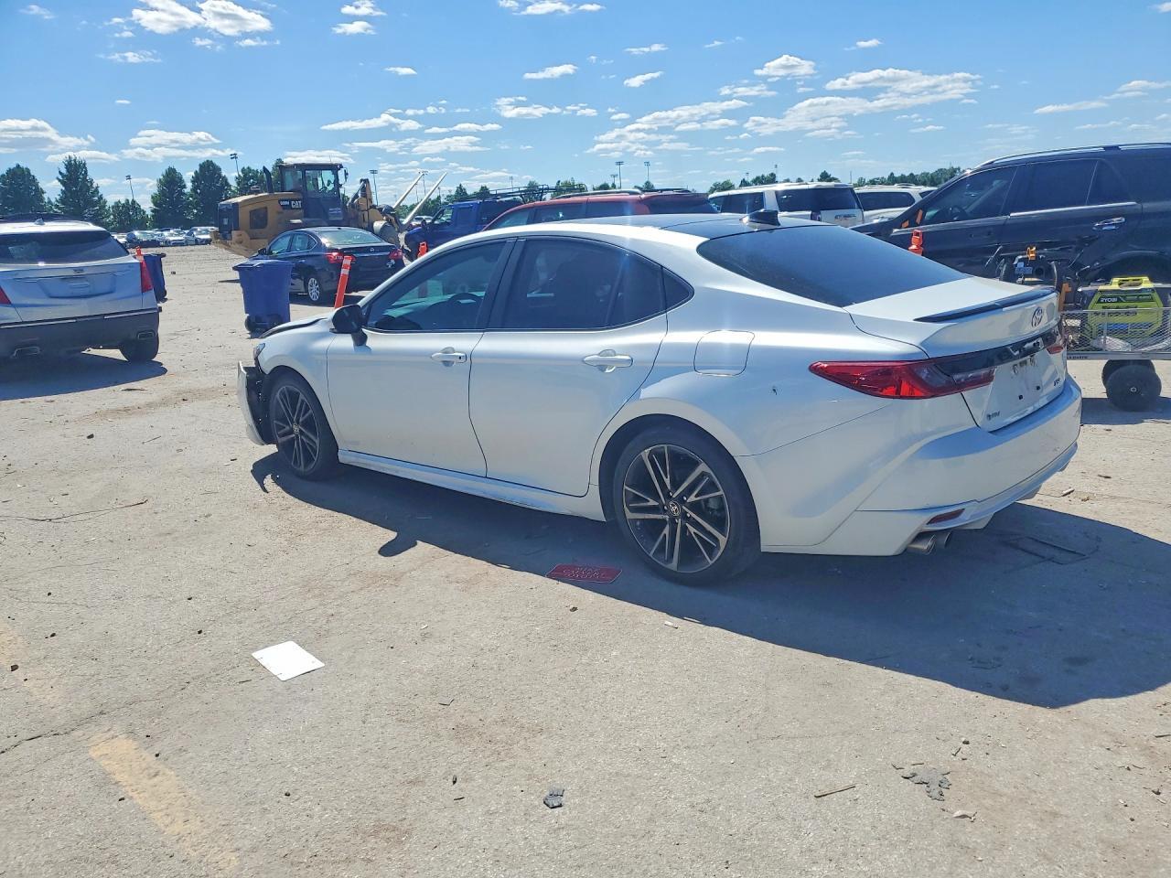 2025 Toyota Camry Xse - Фото 2
