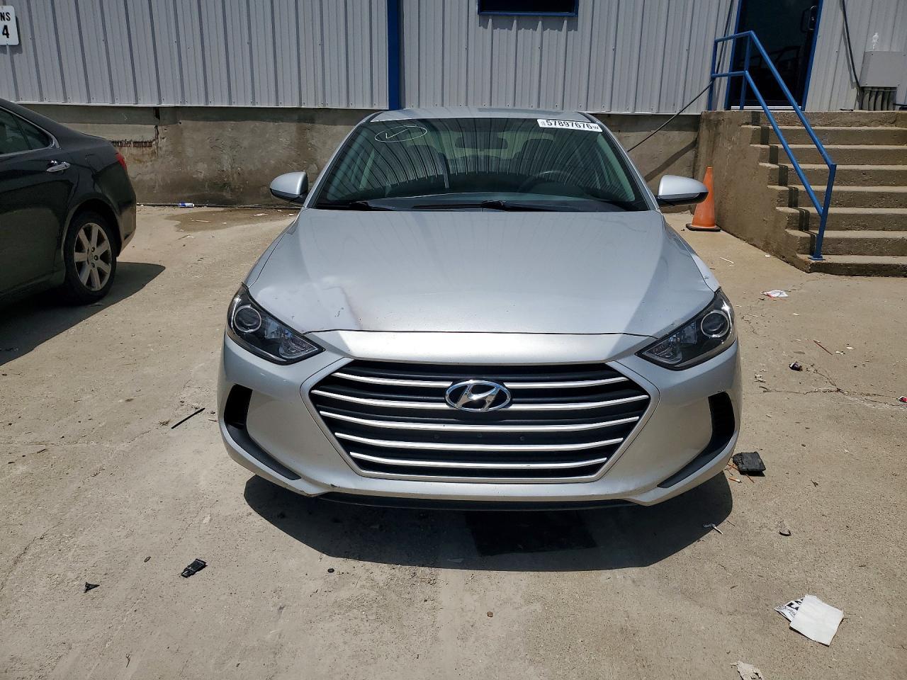 2018 Hyundai Elantra Sel - Image 5