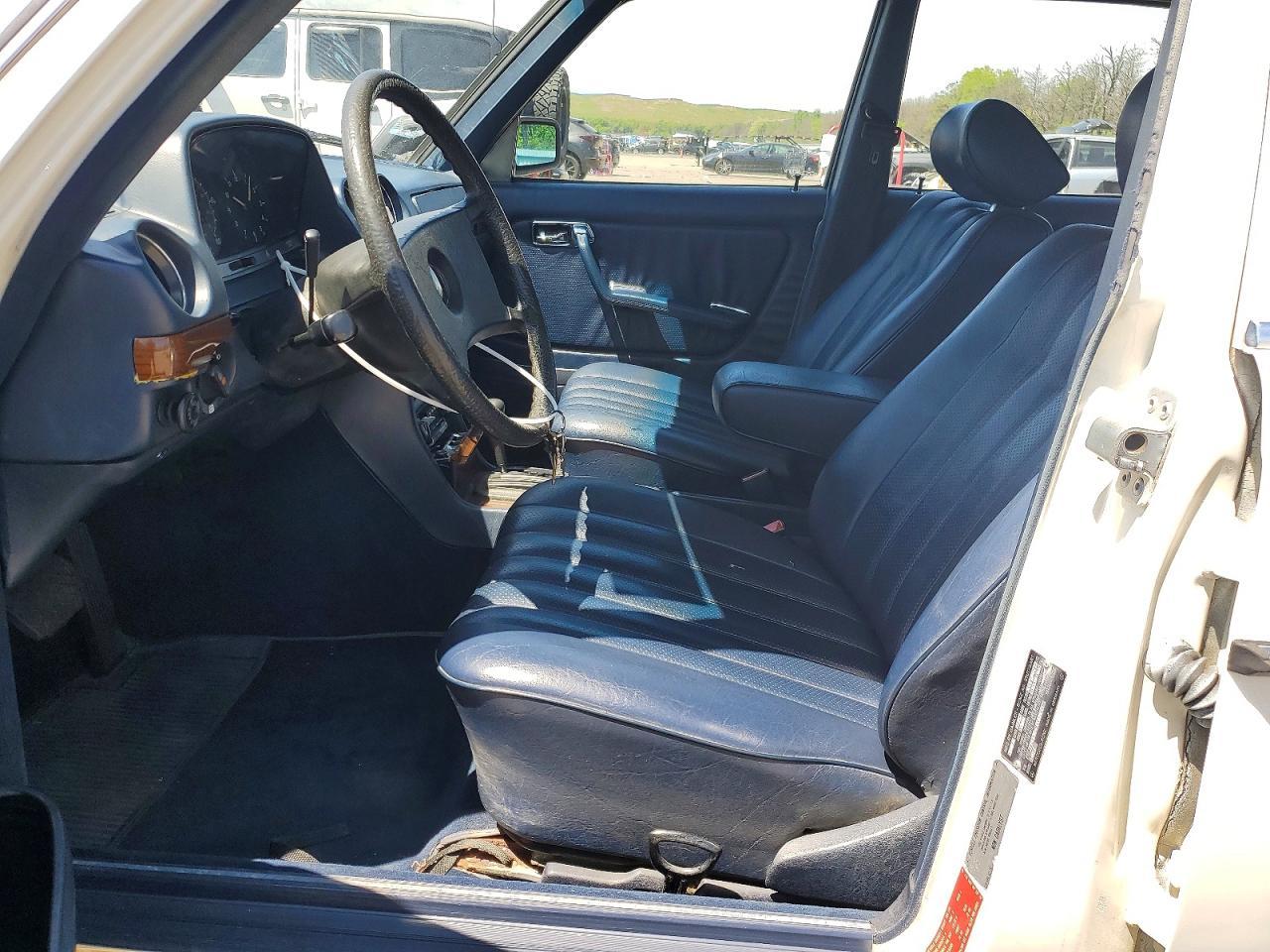 1983 Mercedes-Benz 240 D - Фото 7