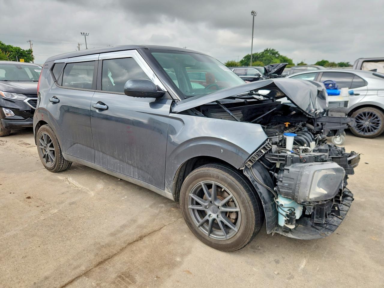 2022 Kia Soul Lx - Image 4