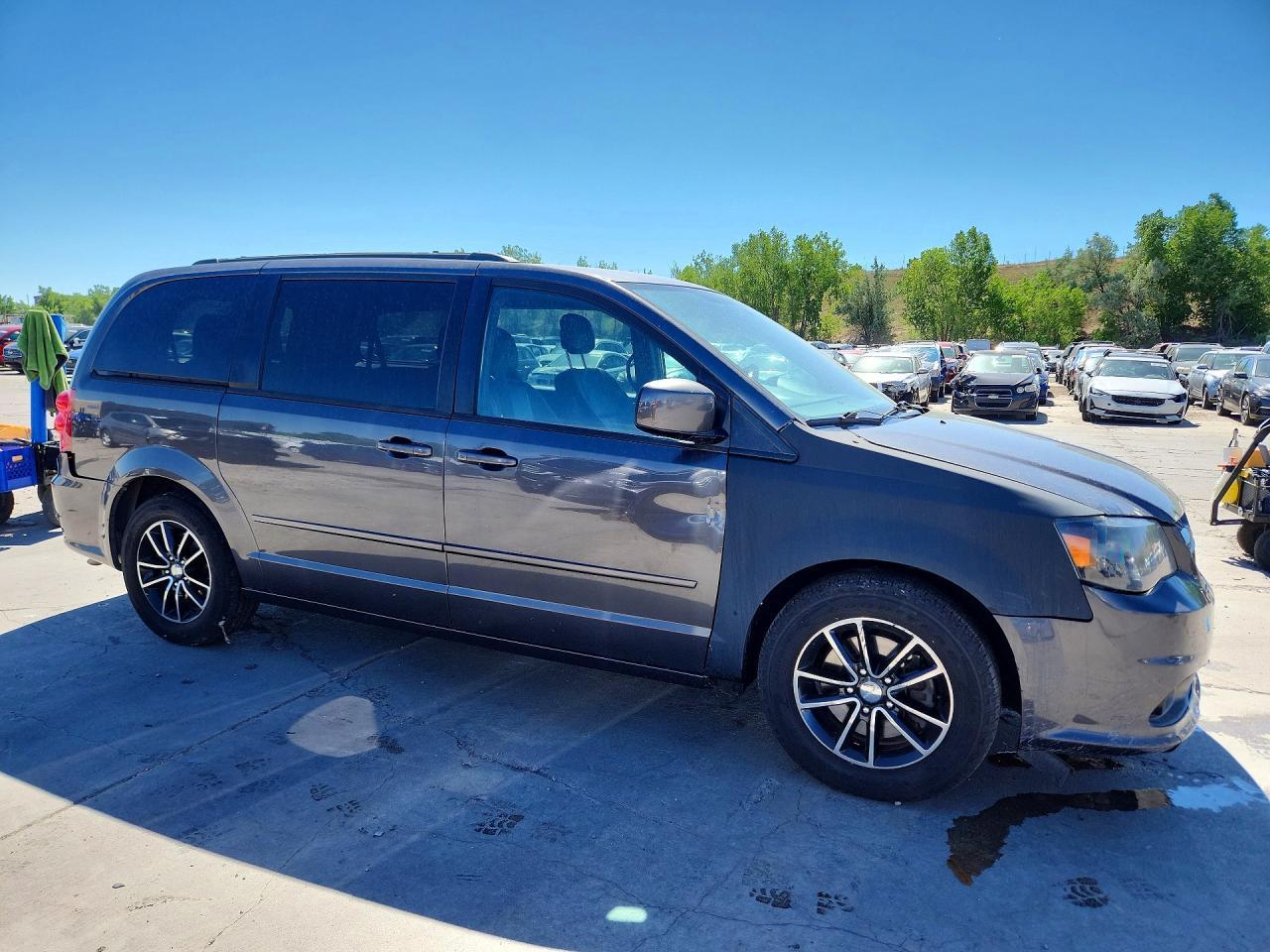 2016 Dodge Grand Caravan R - Image 4