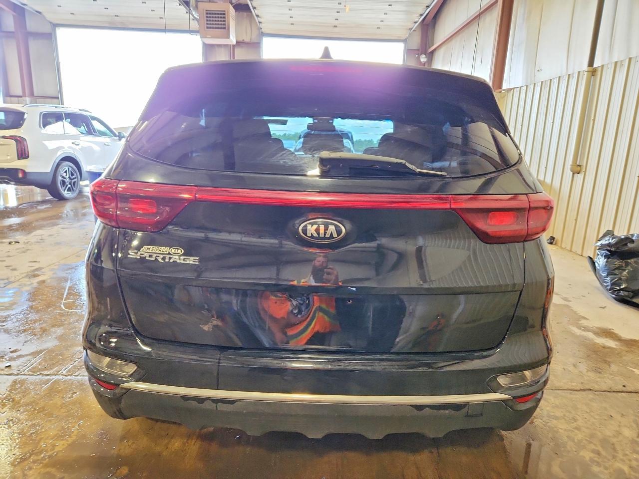 2020 Kia Sportage Lx - Image 6