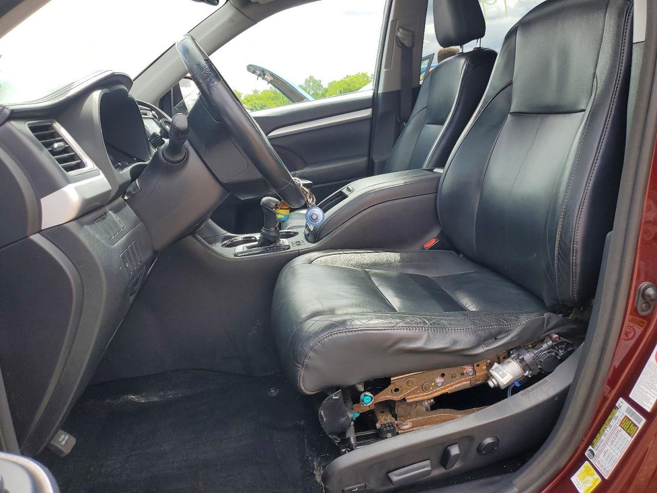 2015 Toyota Highlander Xle - Image 7
