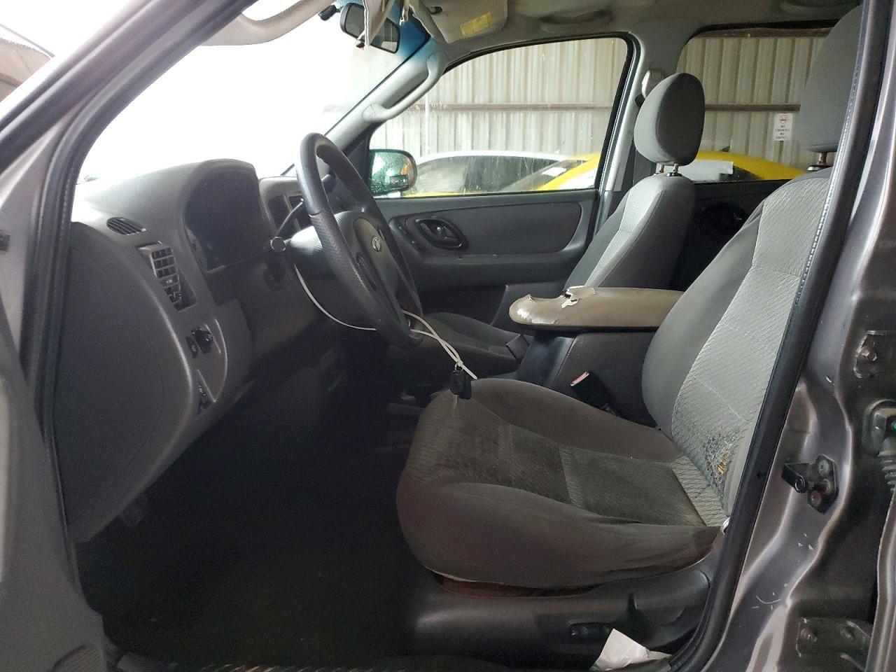 2003 Ford Escape - Фото 7