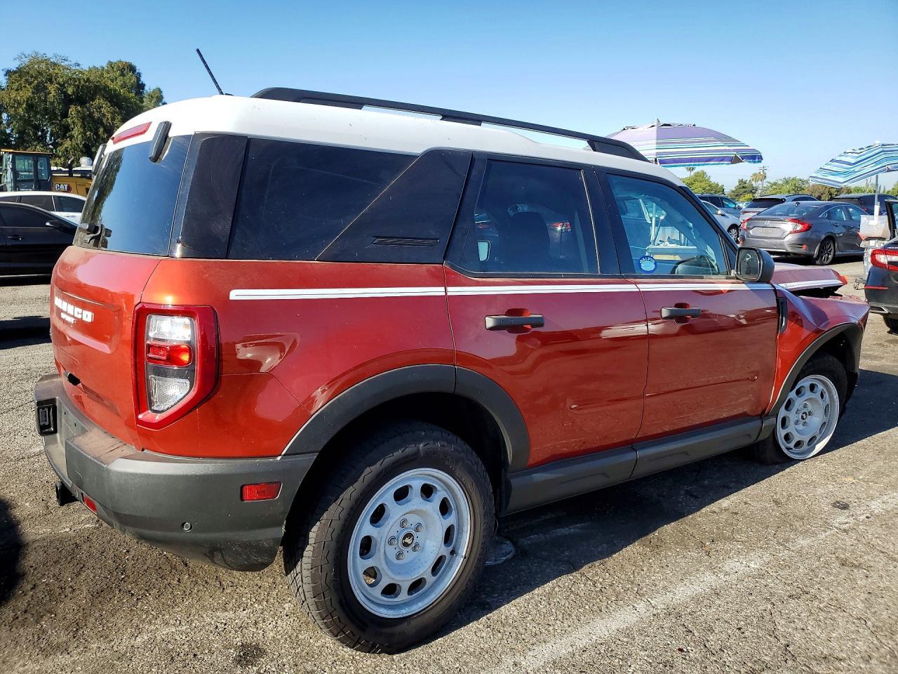2024 Ford Bronco - Фото 3