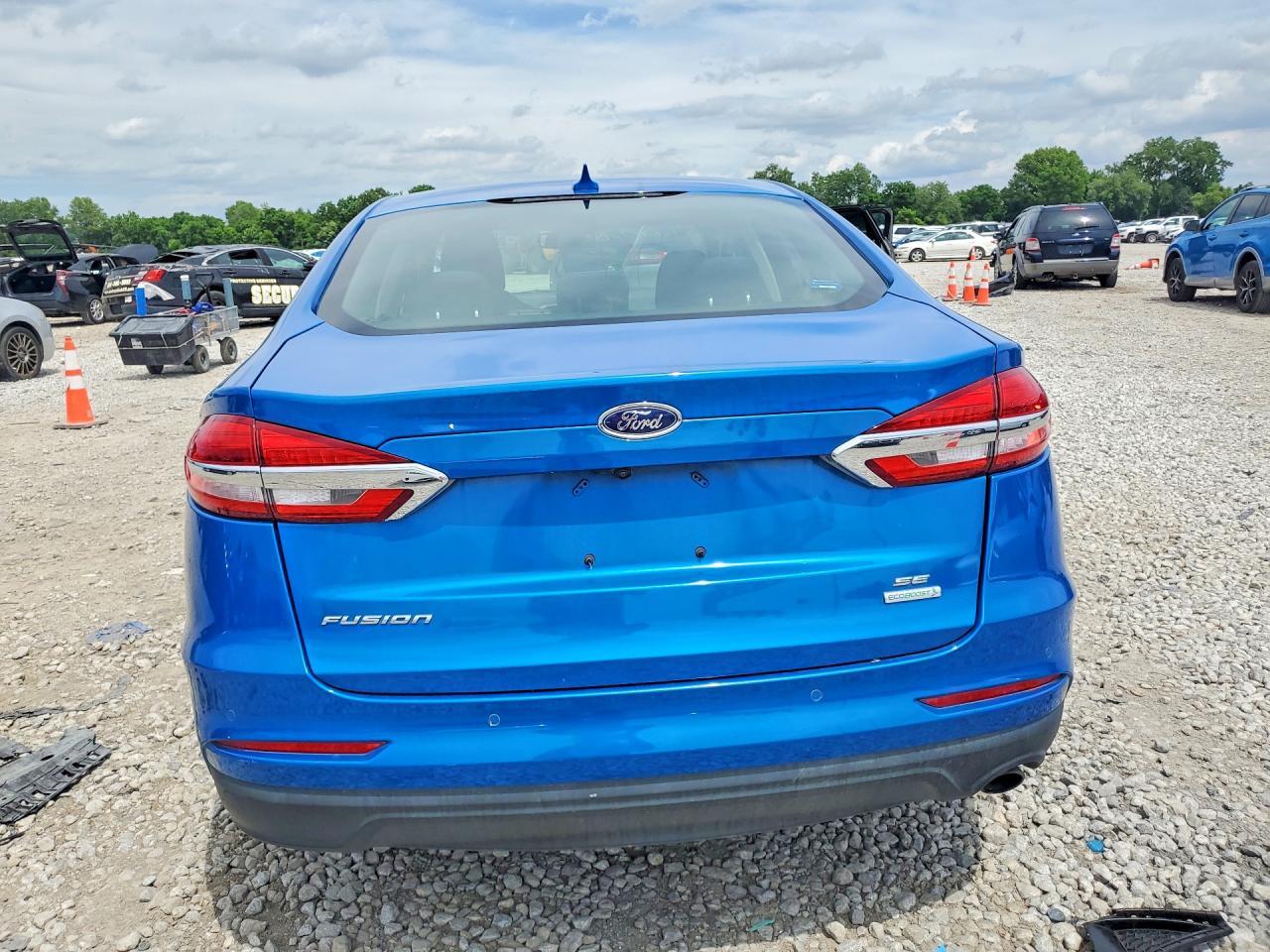 2020 Ford Fusion Se - Фото 6