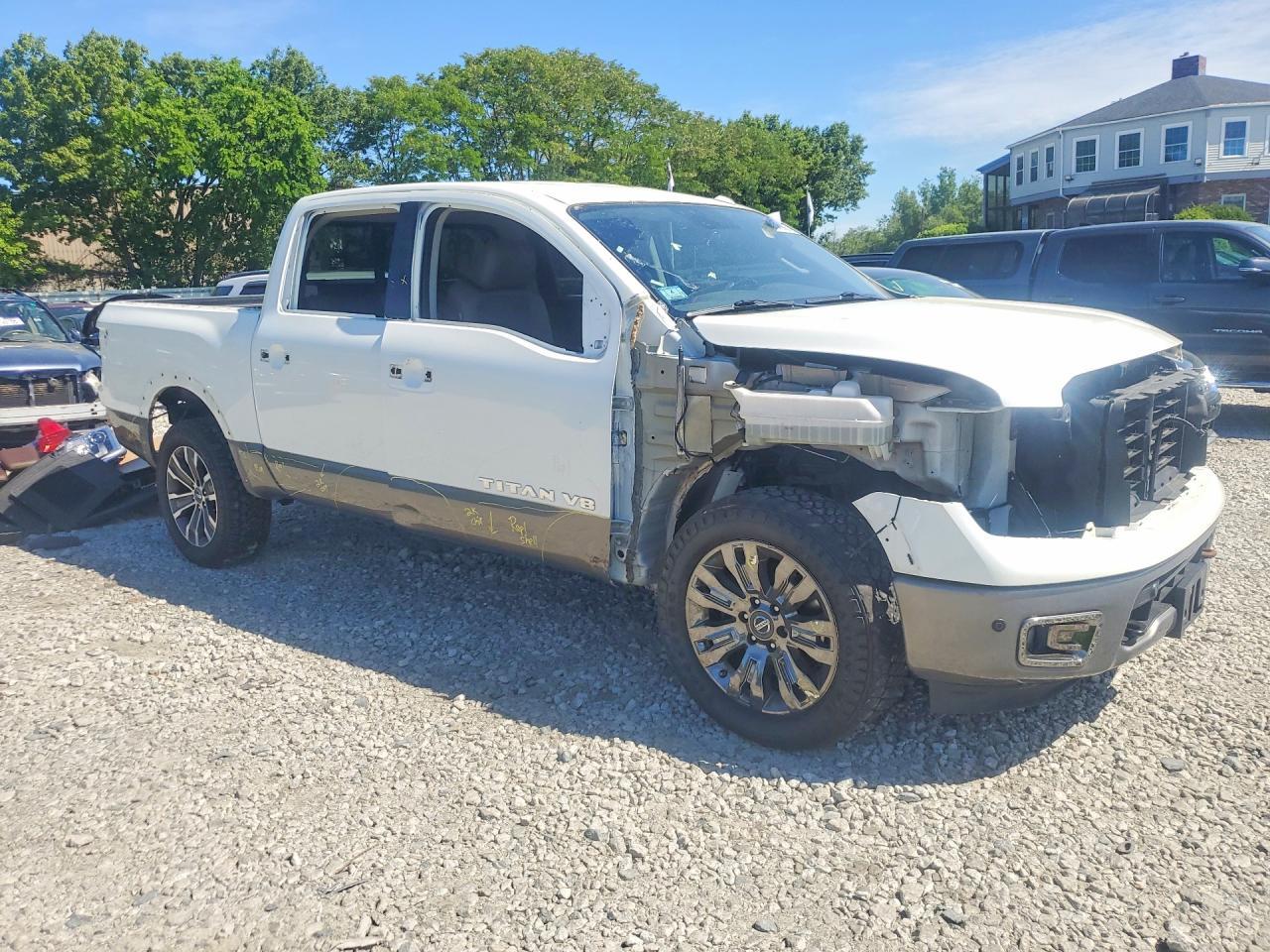 2018 Nissan Titan Platinum Reserve - Фото 4