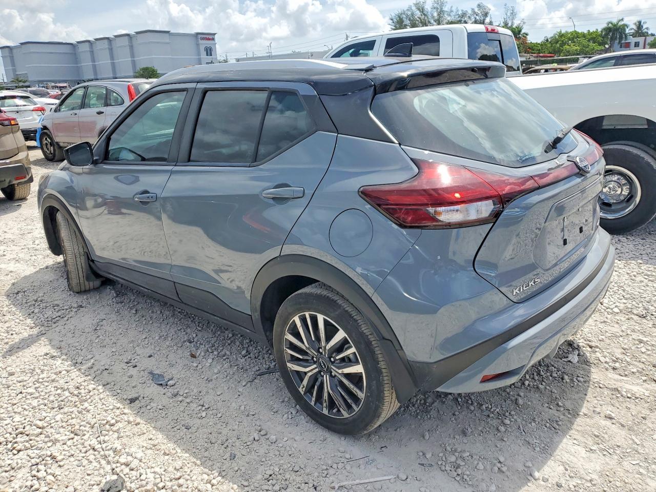 2023 Nissan Kicks Sv - Фото 2
