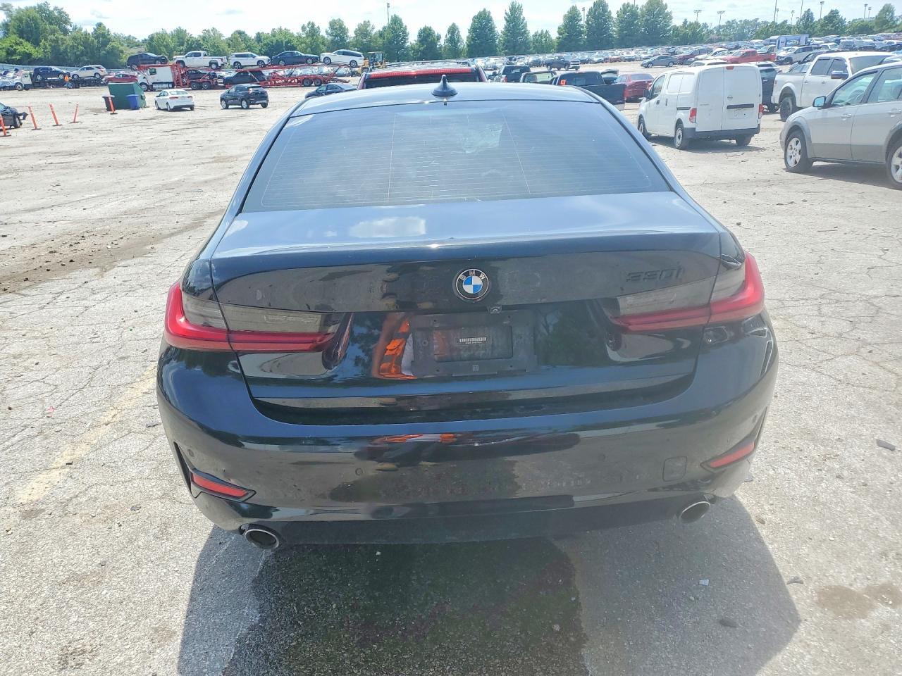 2022 BMW 330I - Image 6
