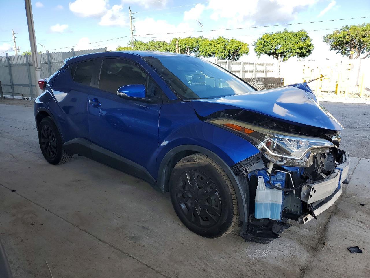2019 Toyota C-Hr Le - Фото 4