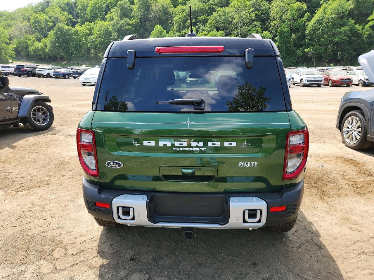 2025 Ford Bronco Sport Outer Banks - Image 6