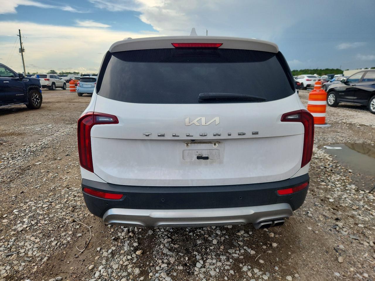 2022 Kia Telluride S - Фото 6