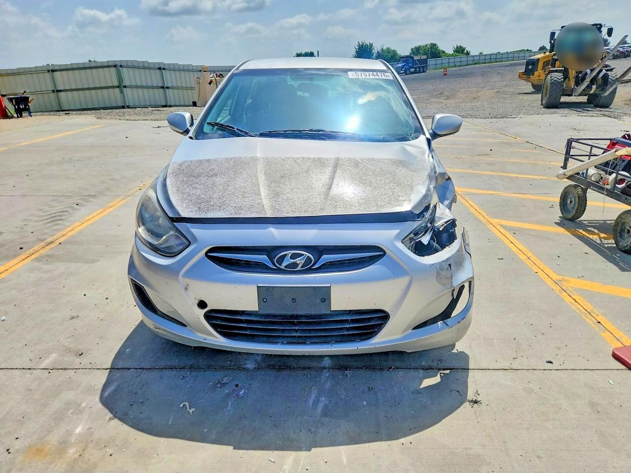 2012 Hyundai Accent Gls - Фото 5