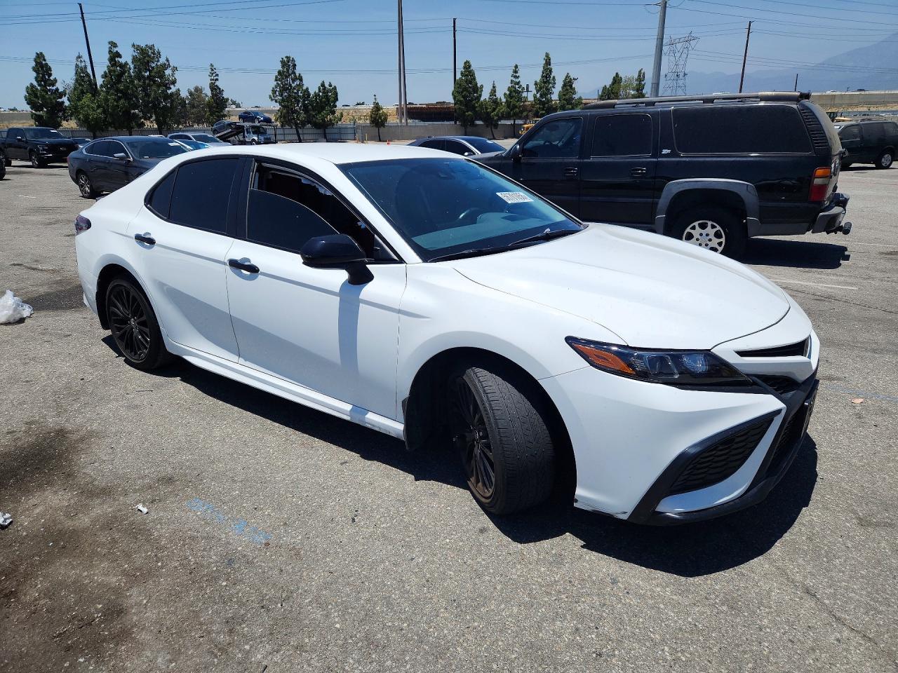 2021 Toyota Camry Se Nightshade - Фото 4