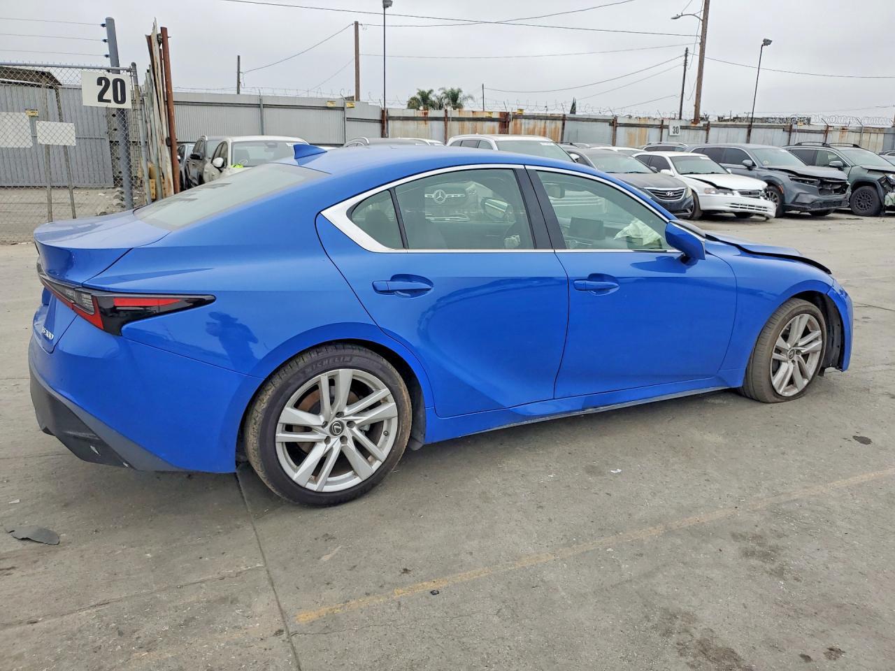 2021 Lexus Is 300 - Фото 3