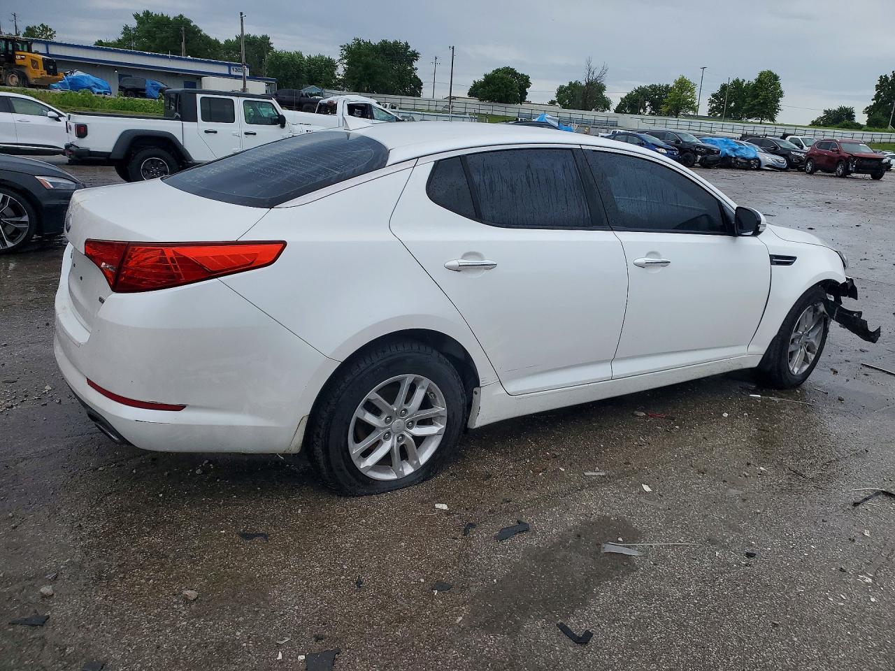 2013 Kia Optima Lx - Image 3
