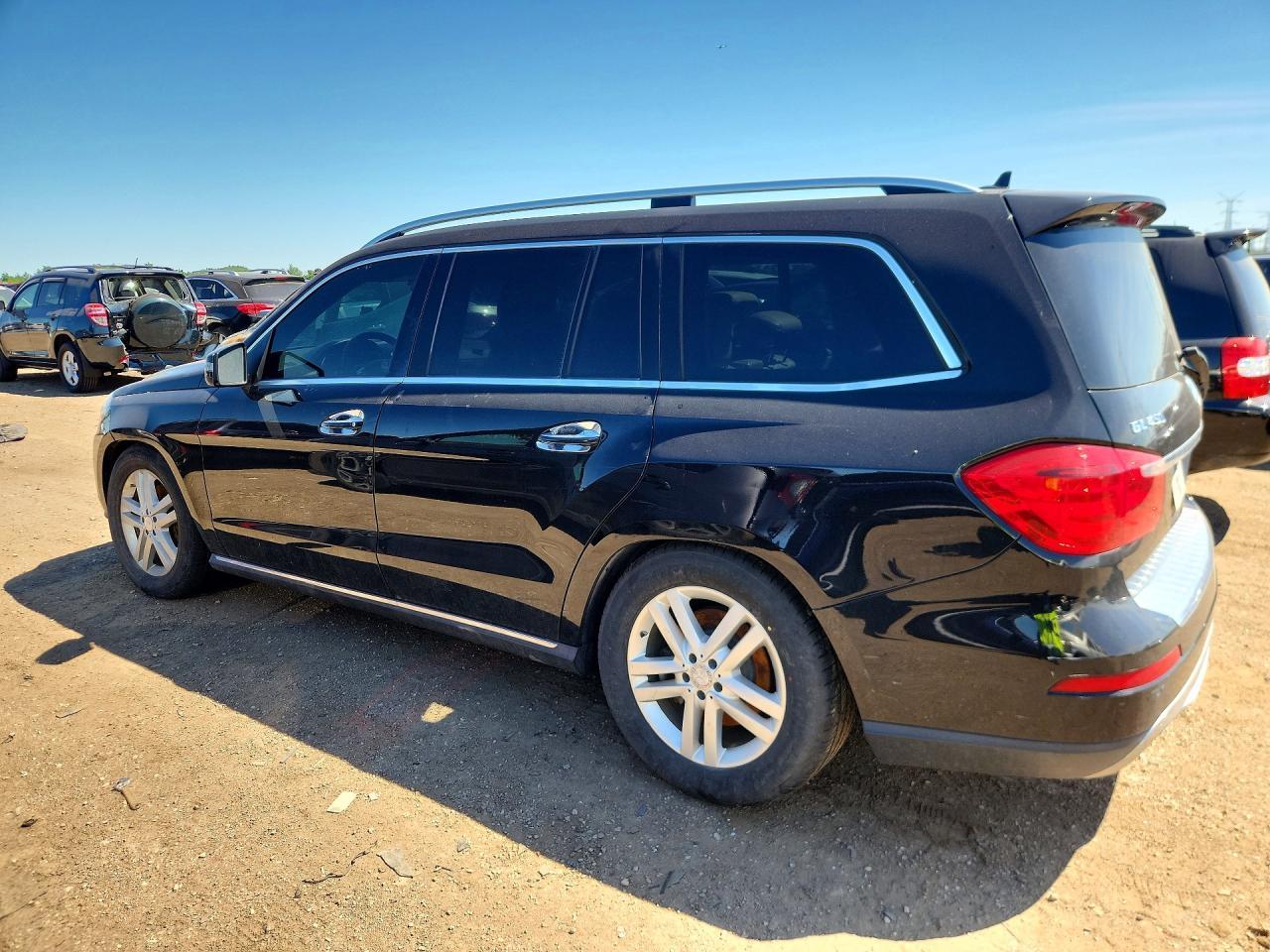 2014 Mercedes-Benz Gl 450 4Matic - Image 2