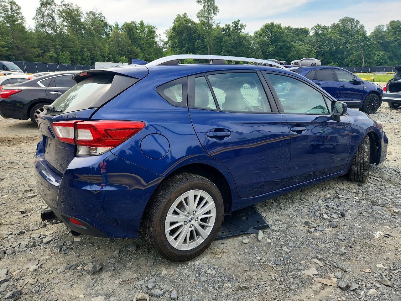 2018 Subaru Impreza Premium Plus - Image 3