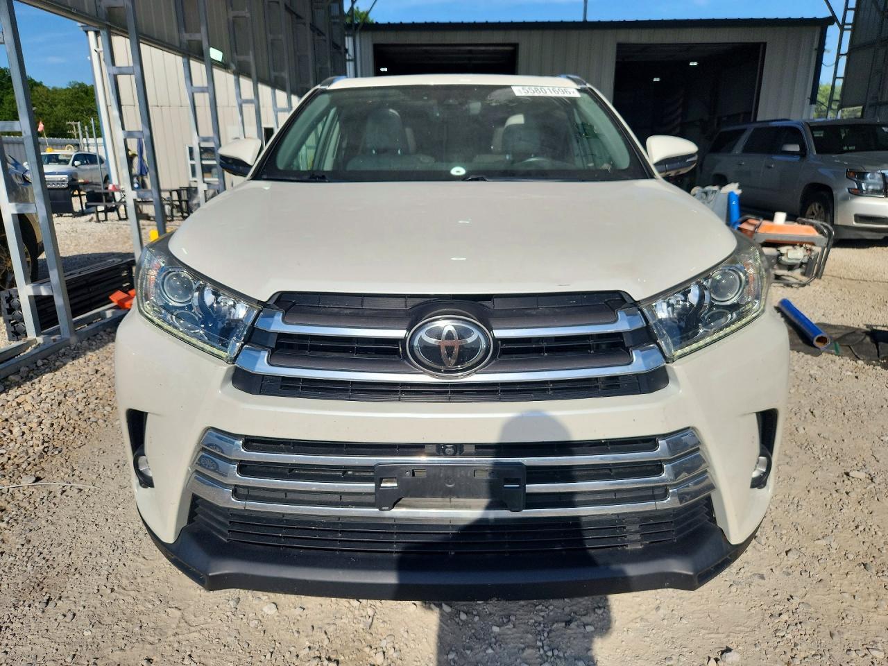 2019 Toyota Highlander Limited Platinum - Фото 5