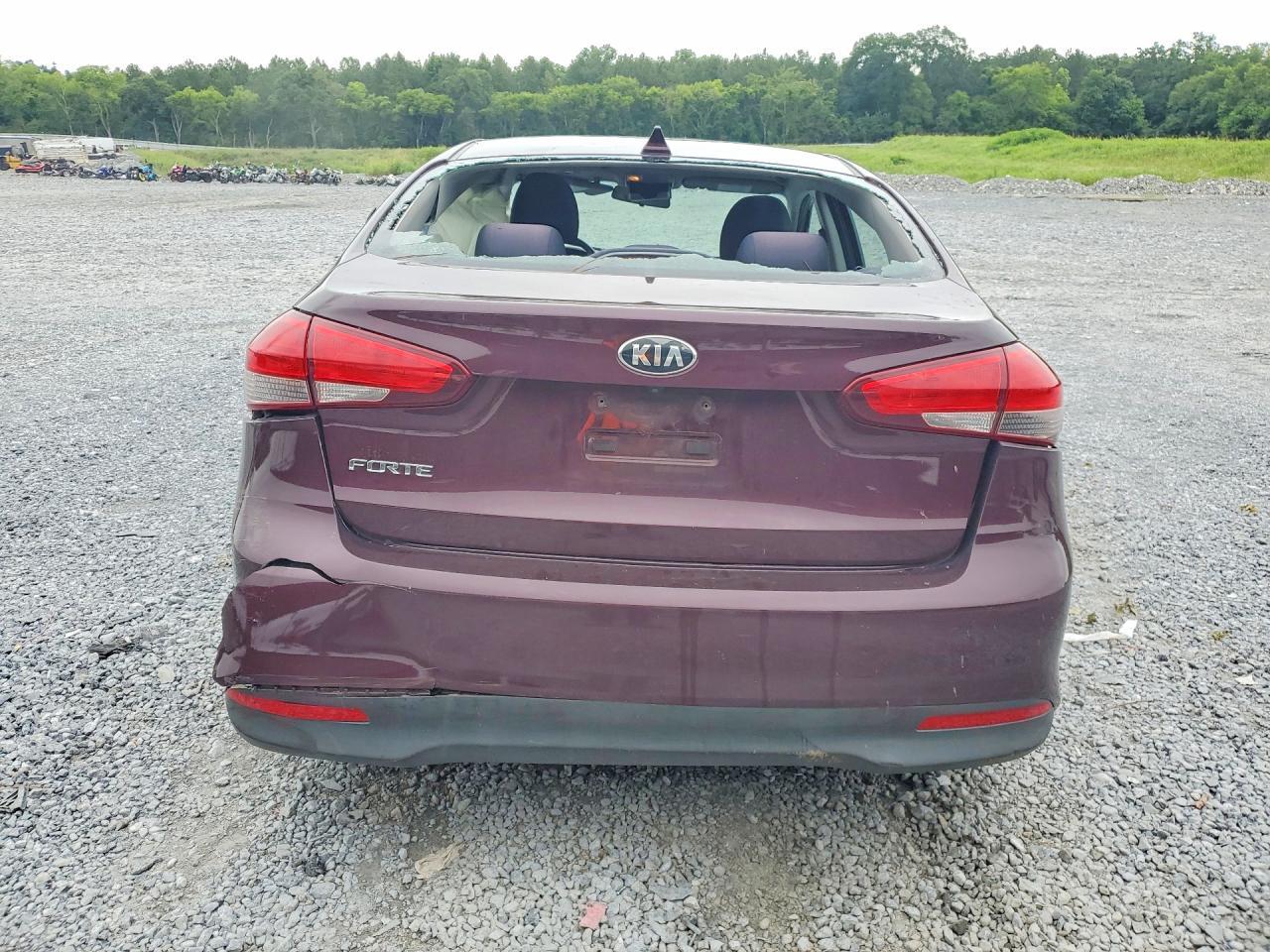 2018 Kia Forte Lx - Image 6