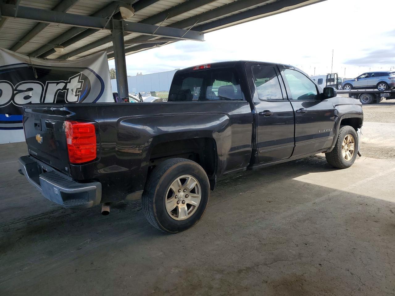 2018 Chevrolet Silverado C1500 Lt - Image 3