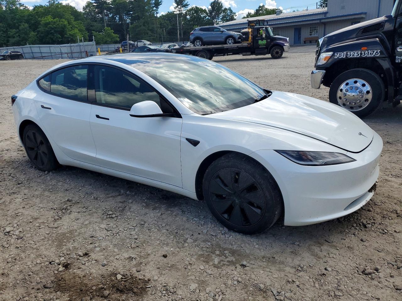 2024 Tesla Model 3 - Фото 4