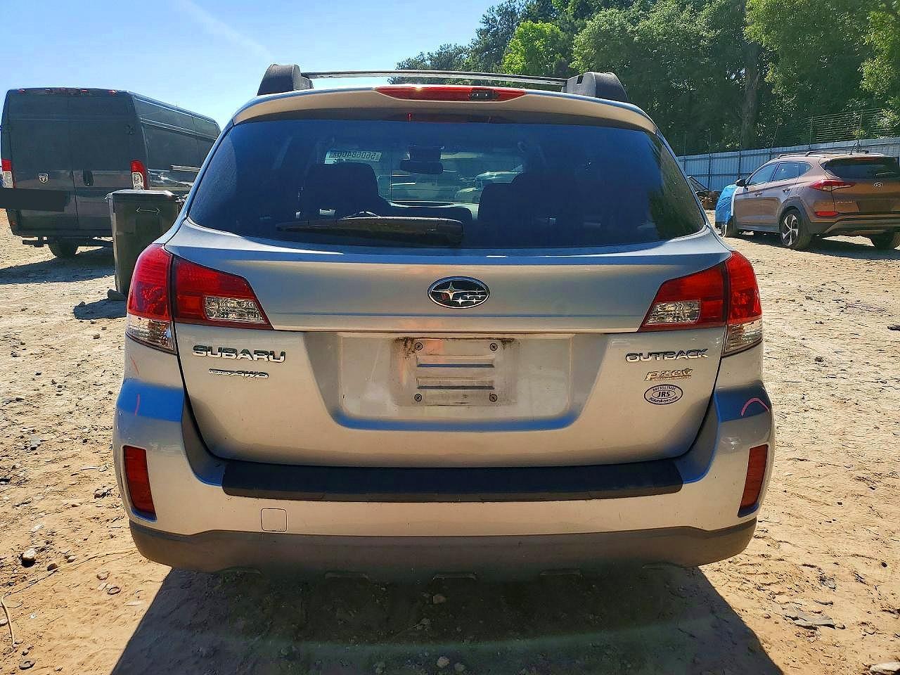 2013 Subaru Outback 2.5I Premium - Фото 6